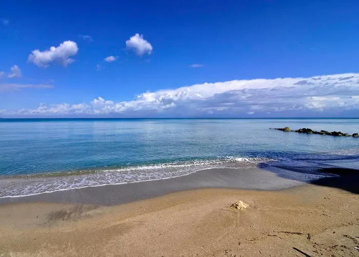 Nias Beachfront Close By To Sidari Daire