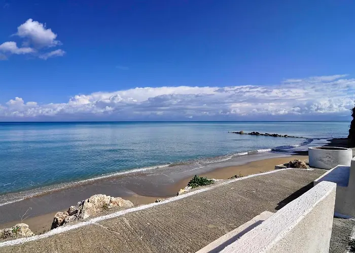 Daire Nias Beachfront Close By To Sidari Karousádes