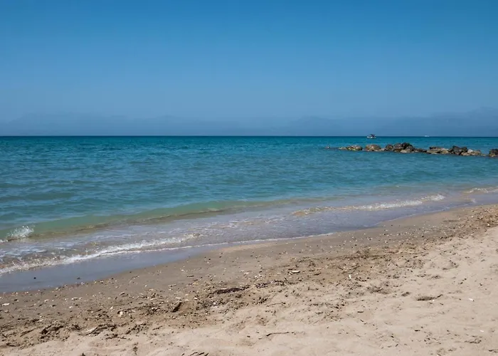 Nias Beachfront Close By To Sidari Karousádes